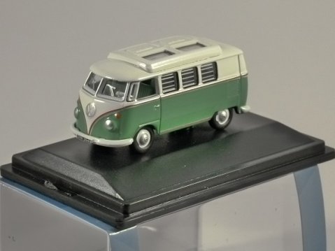 VOLKSWAGEN T1 CAMPER in Turquoise / White - 1/76 scale model OXFORD DIECAST