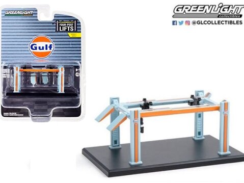 Garage Auto Body Shop Four Post Lift - Gulf Oil - 1/64 scale model GREENLIGHT
